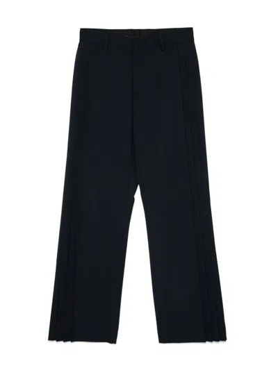 Fendi Pleat-detail Trousers In Blau
