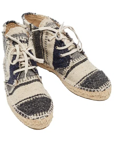 Pre-owned Chanel Women's Fabric Sneaker, Size 39 (authentic )