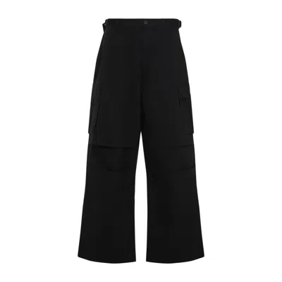 032c Wide Leg Cargo Trousers With Versatile Fit In Black