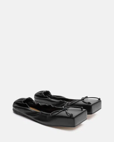 Jacquemus Flats In Black