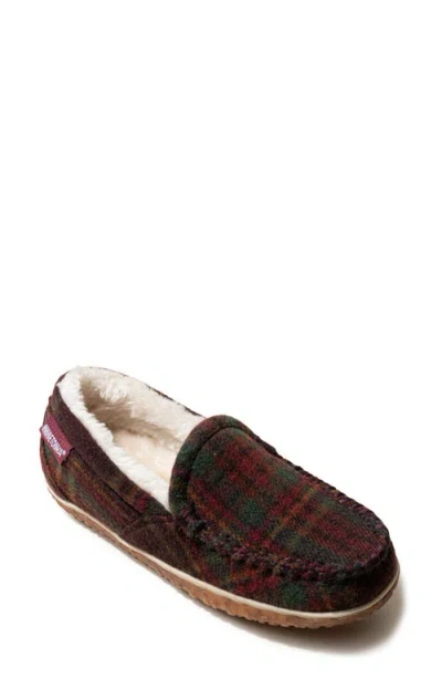Minnetonka Tempe Slipper In Burgundy Plaid