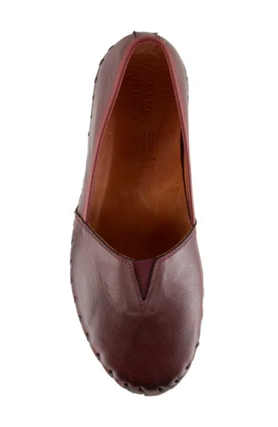 Spring Step Kathaleta Flat In Burgundy