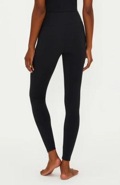 Beach Riot Piper Legging In Black