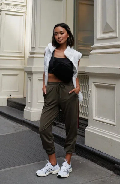 Zella Move In Pocket Joggers In Black
