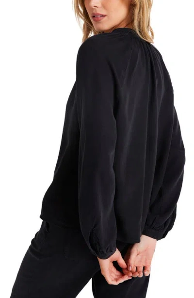 Bella Dahl Raglan Sleeve Button-up Top In Vintage Black