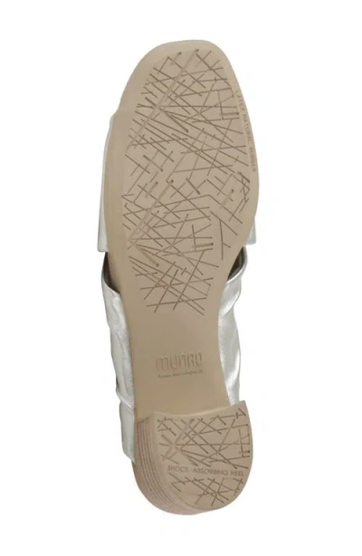 Munro Lee Slide Sandal In Metallic