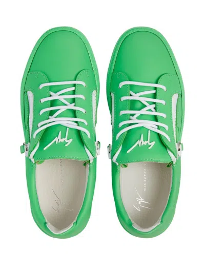 Giuseppe Zanotti Gail In 绿色