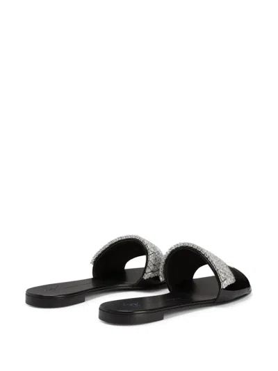 Giuseppe Zanotti Roll Satin Sandal In 黑色