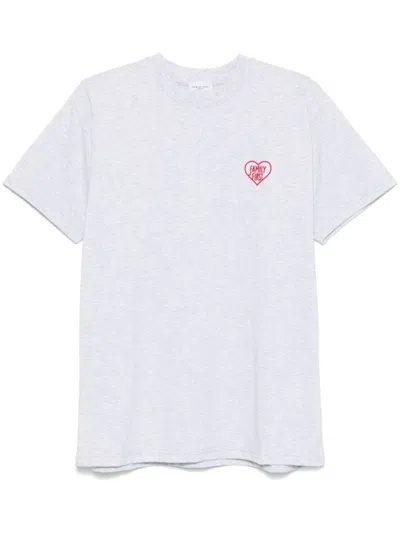 Family First Heart T-shirt In 灰色