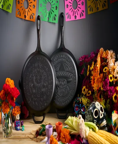 Victoria Cast Iron 10" Skillet With Helper Handle In Black