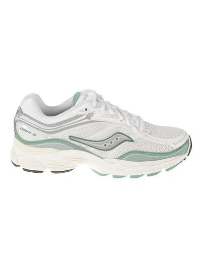Saucony Originals Progrid Omni 9 Sneakers In Ivory/green