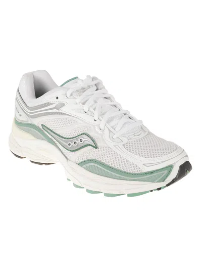 Saucony Originals Progrid Omni 9 Sneakers In Ivory/green