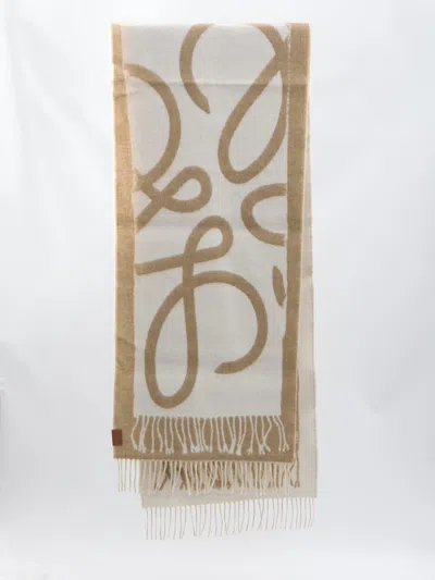 Shop Loewe Scarf In Wool And Cashmere In White