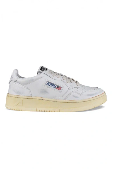 Autry Medalist Super Vintage Low-top Sneakers In White