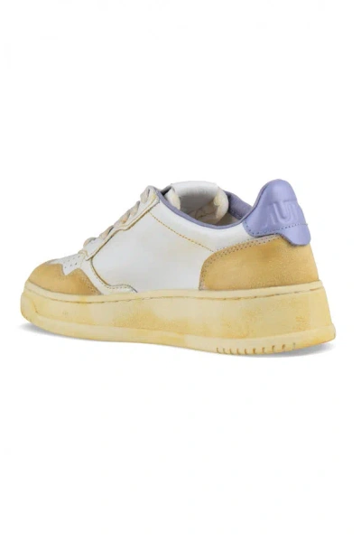 Autry Vintage Inspired Low-top Sneakers With Textured Accents In White