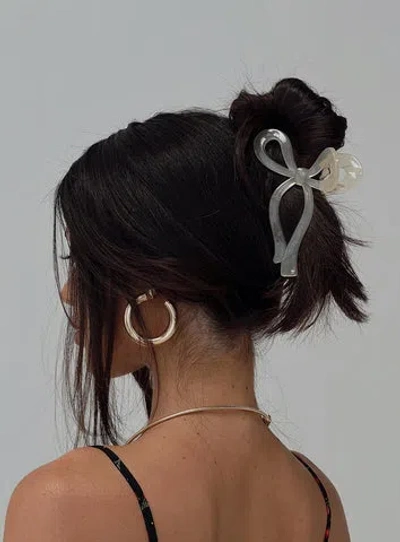 Princess Polly With A Bow Hair Clip In Nude