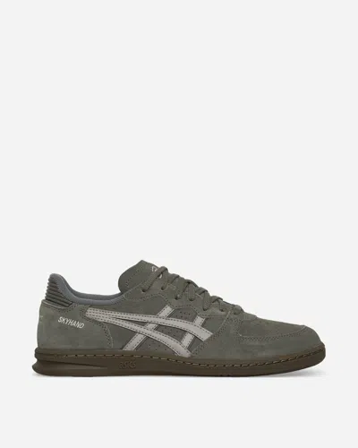 Asics Skyhand Og Suede Sportstyle Sneakers In Truffle Grey/steeple Grey, Men's At Urban Outfitters In Grey
