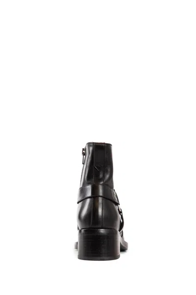 Mattia Capezzani Gaucho Leather Boots In Black