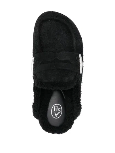 Ash Genda Black Clog