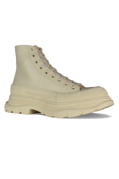 Alexander Mcqueen Sneakers Tread Slick In Cream