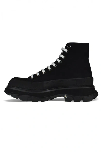 Alexander Mcqueen Tread Slick Boots In Black