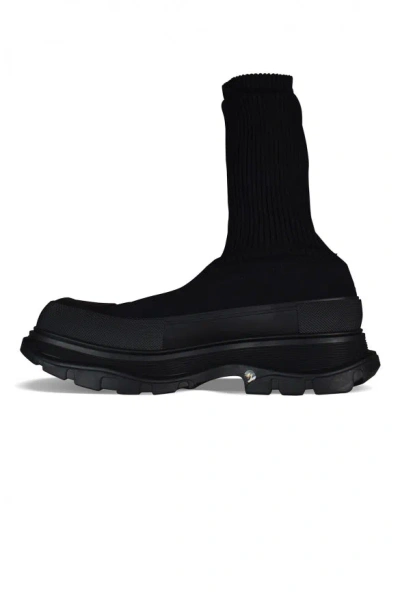 Alexander Mcqueen Alexander Mc Queen Tread Slick Boots In Black