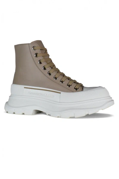 Alexander Mcqueen Sneakers Tread Slick In Cream