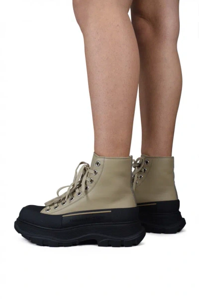 Alexander Mcqueen Luxury Boots For Women   Beige Leather Tread Slick High Chelsea Boots In Cream