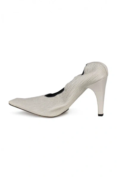 Bottega Veneta Crunch Pumps In White