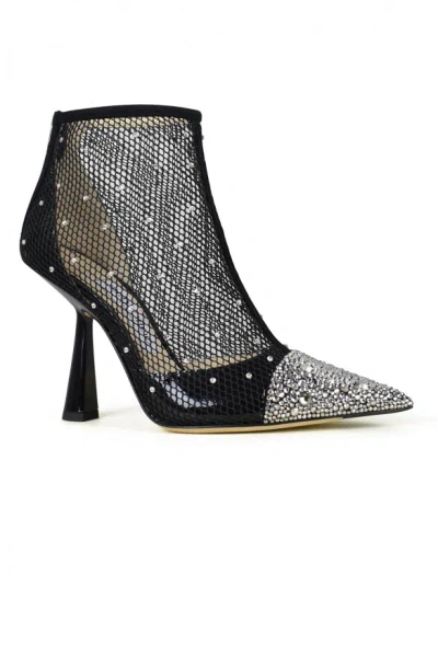 Jimmy Choo Kix 100 Boots In Black