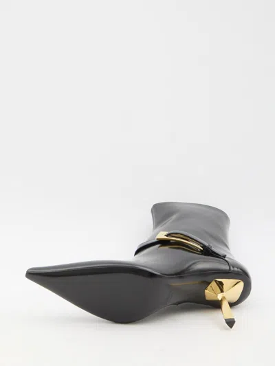 Saint Laurent Lee Boots In Black