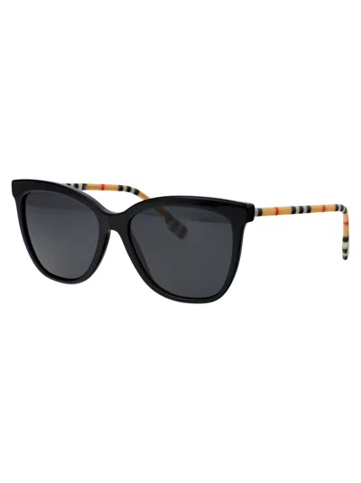 Shop Burberry Squared Sunglasses 0 Be4308 385387