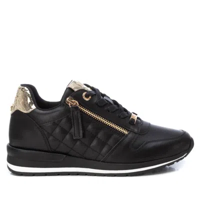 Xti Women's Trainer Sneakers In Black In Black