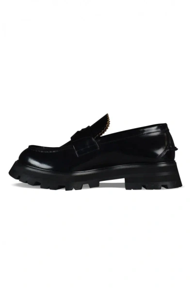 Alexander Mcqueen Men Seal Loafers In Black