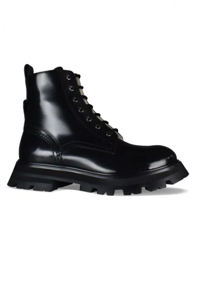 Alexander Mcqueen Wander Boots In Black