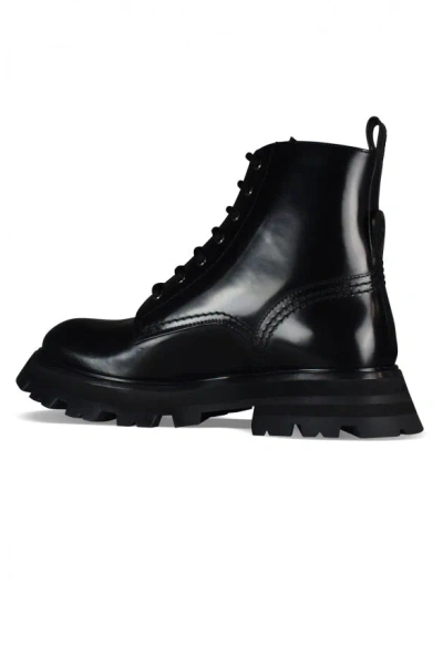 Alexander Mcqueen Wander Boots In Black