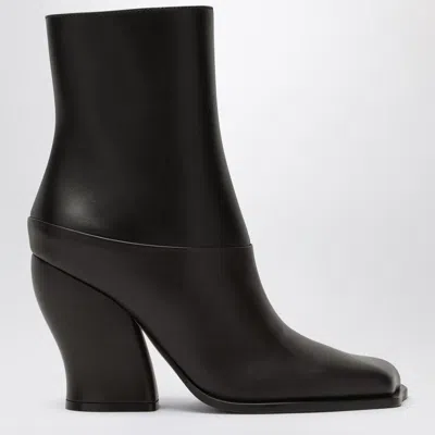 Loewe Two-tone Leather Onda Ankle Boots In Black