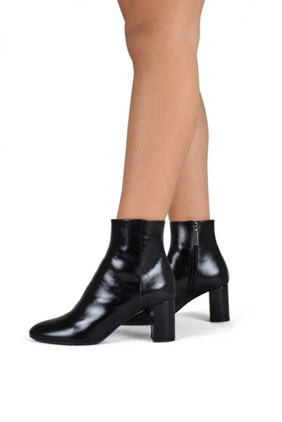 Saint Laurent Lou Ankle Boots In Black