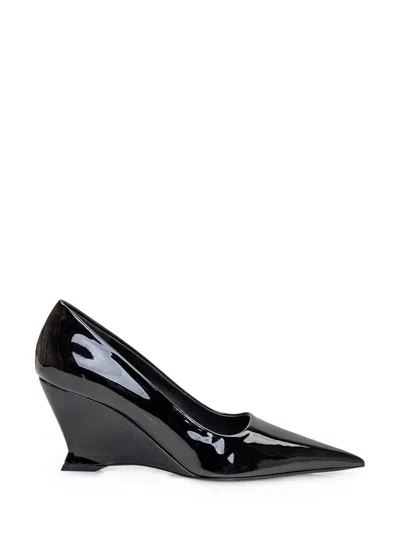 Ferragamo Viola Pumps In Patent Leather With Wedge In Black