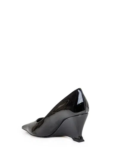 Ferragamo Viola Pumps In Patent Leather With Wedge In Black