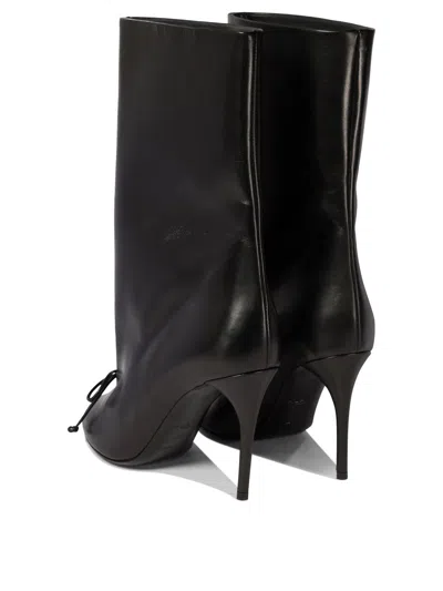 Alaïa Low Black Leather Boots In Black