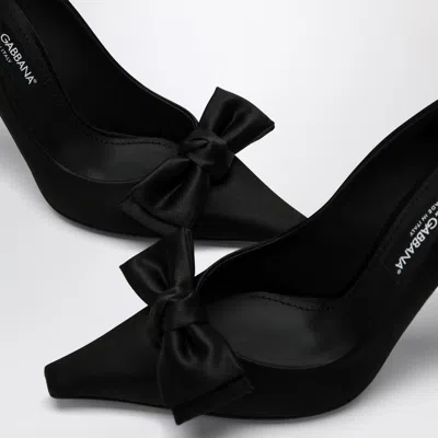 Dolce & Gabbana Satin Pumps With Metal Detail And Bow