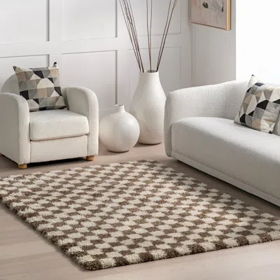 Nuloom Adelaide Mid-century Checkered Shag Area Rug