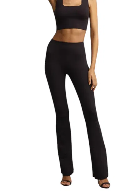 Commando Neoprene Flared Legging In Black In Black
