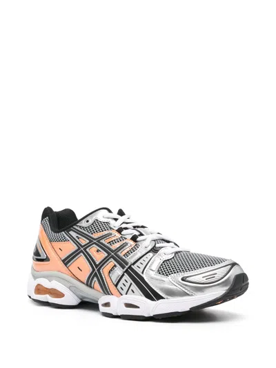 Asics Sneakers
