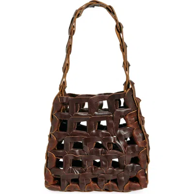 Sc103 Links Leather Shoulder Bag In Tannin