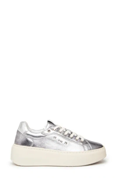 Nerogiardini Metallic Platform Sneaker In Silver