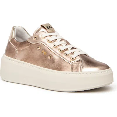 Nerogiardini Metallic Leather Wedge Sneakers In Gold