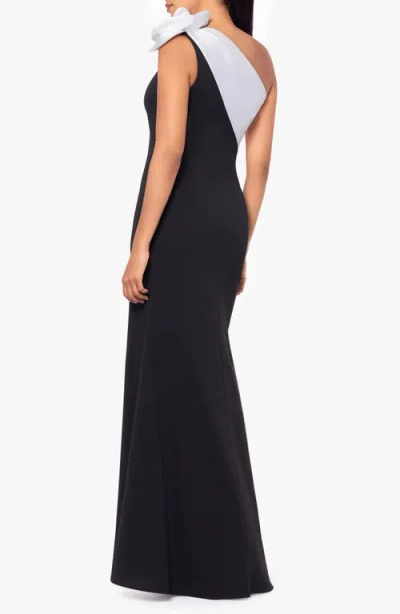 Betsy & Adam Rosette One-shoulder Crepe Trumpet Gown In Black/black