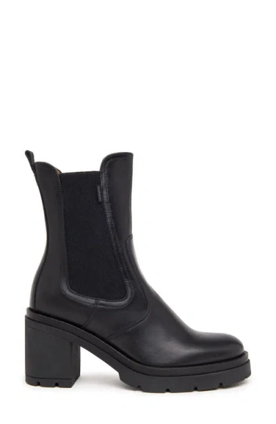 Nerogiardini Leather Heeled Chelsea Booties In Black